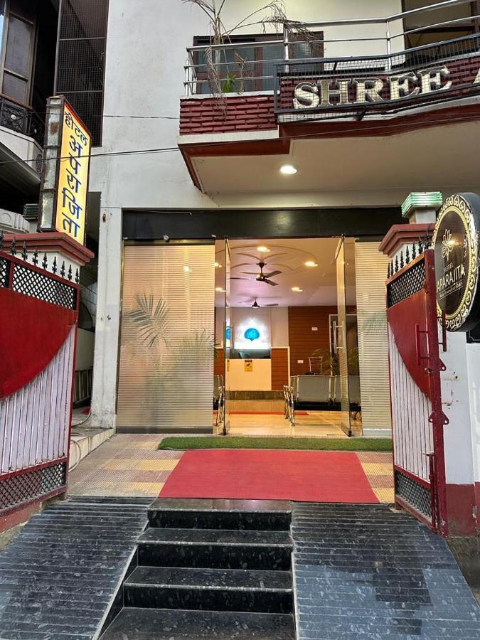 Hotel Aparajita Varanasi Exterior photo